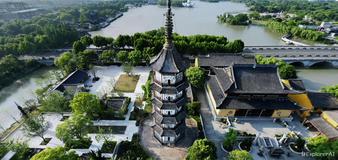 Historic Tower 3DGS example